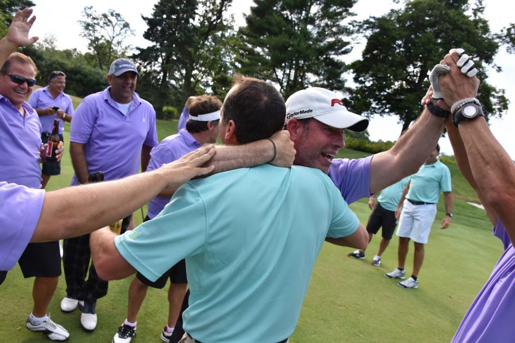 Man wins $250K in golf shootout